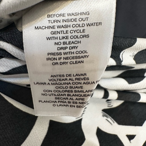 3/4 Sleeve Dress - Picture 4 of 4